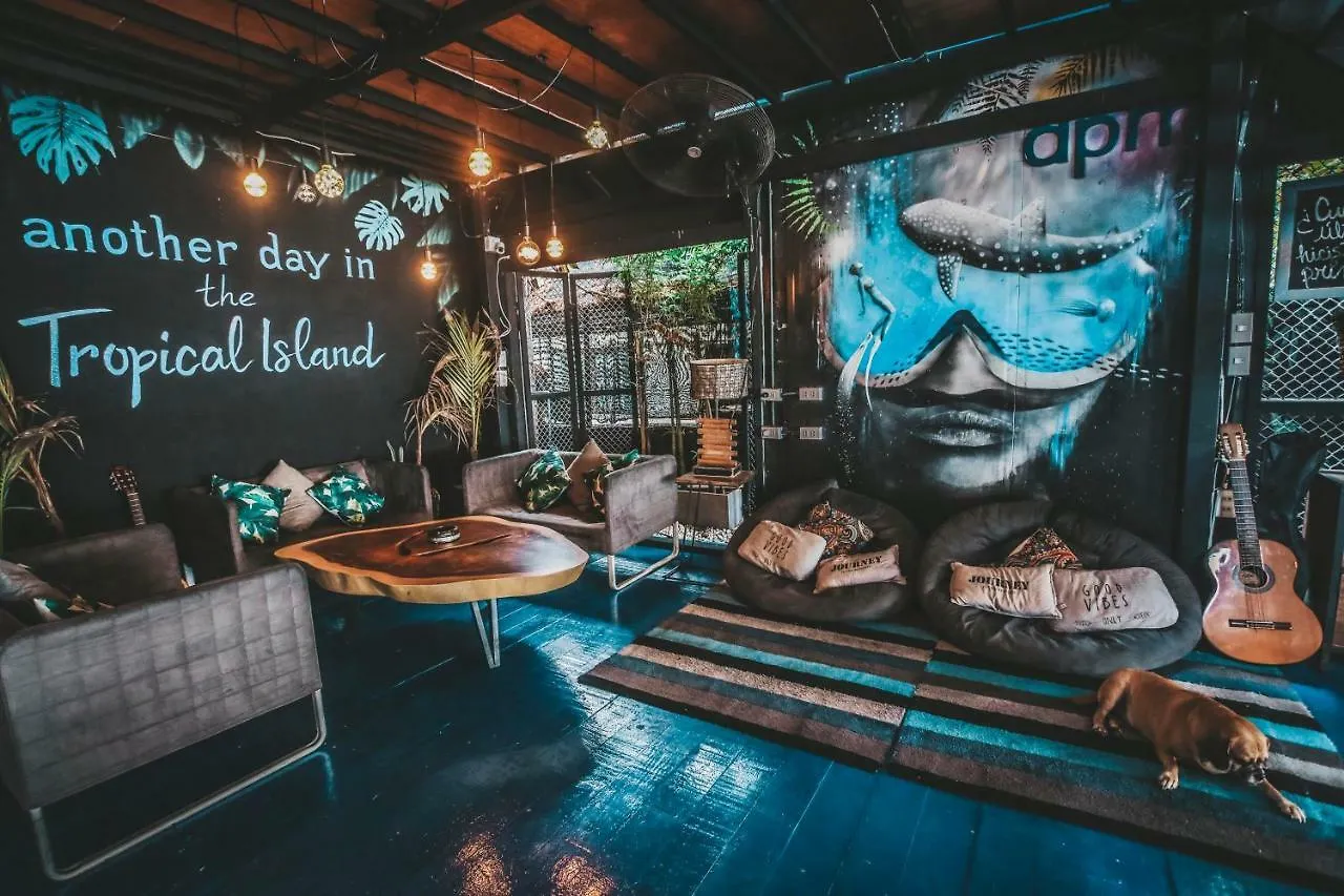 Dpm Koh Tao Diving Hotel & Bar Penzion